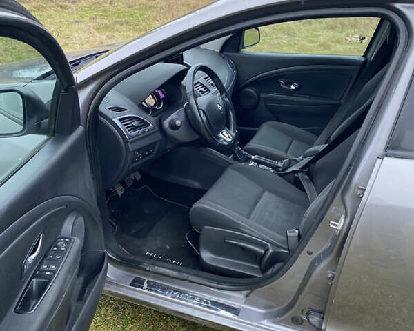 Сірий Рено Меган, об'ємом двигуна 1.5 л та пробігом 208 тис. км за 9800 $, фото 11 на Automoto.ua