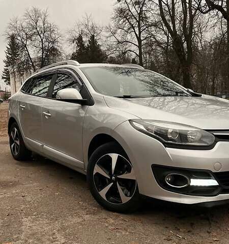 Серый Рено Меган, объемом двигателя 1.46 л и пробегом 298 тыс. км за 8800 $, фото 4 на Automoto.ua