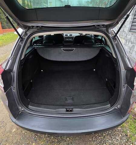 Сірий Рено Меган, об'ємом двигуна 1.46 л та пробігом 221 тис. км за 9000 $, фото 27 на Automoto.ua