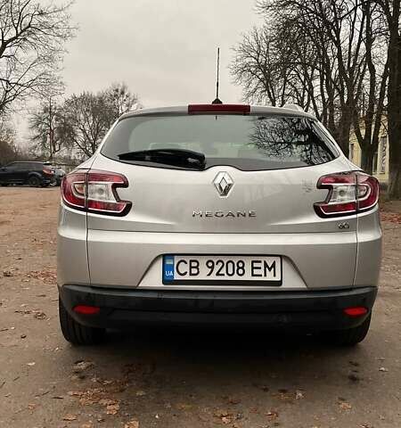 Серый Рено Меган, объемом двигателя 1.46 л и пробегом 298 тыс. км за 8800 $, фото 2 на Automoto.ua