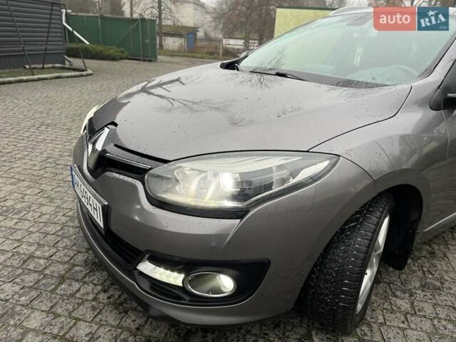 Серый Рено Меган, объемом двигателя 1.5 л и пробегом 310 тыс. км за 8700 $, фото 26 на Automoto.ua