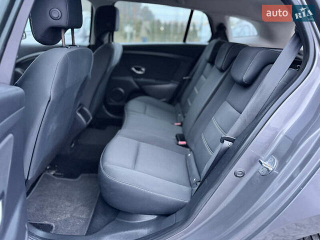 Сірий Рено Меган, об'ємом двигуна 1.5 л та пробігом 212 тис. км за 10500 $, фото 7 на Automoto.ua