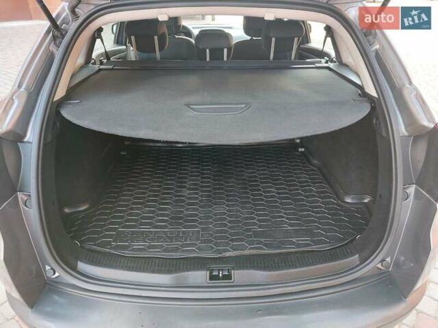 Серый Рено Меган, объемом двигателя 1.46 л и пробегом 265 тыс. км за 7250 $, фото 23 на Automoto.ua