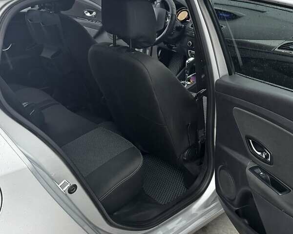 Серый Рено Меган, объемом двигателя 1.5 л и пробегом 311 тыс. км за 7500 $, фото 2 на Automoto.ua