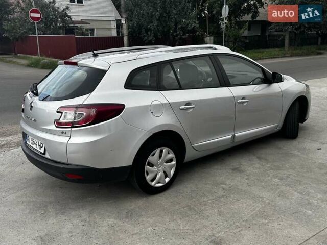Серый Рено Меган, объемом двигателя 1.5 л и пробегом 311 тыс. км за 7500 $, фото 18 на Automoto.ua