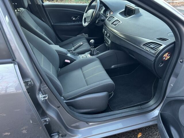 Сірий Рено Меган, об'ємом двигуна 1.5 л та пробігом 231 тис. км за 8300 $, фото 13 на Automoto.ua