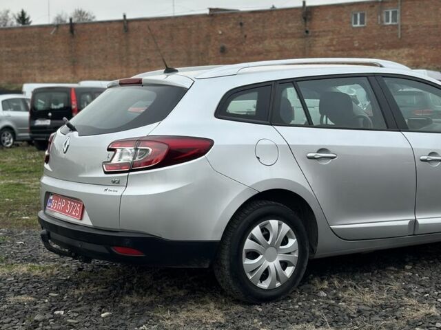 Серый Рено Меган, объемом двигателя 1.5 л и пробегом 265 тыс. км за 8800 $, фото 3 на Automoto.ua