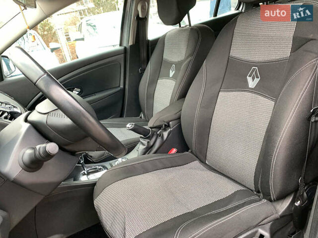 Сірий Рено Меган, об'ємом двигуна 1.5 л та пробігом 252 тис. км за 8790 $, фото 29 на Automoto.ua