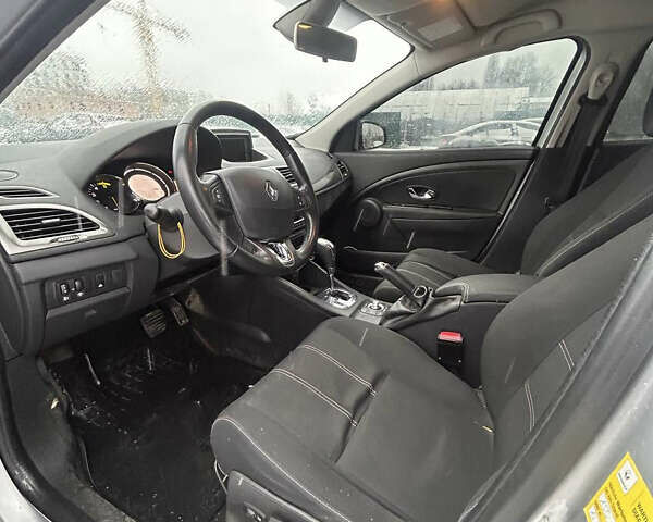 Сірий Рено Меган, об'ємом двигуна 1.5 л та пробігом 274 тис. км за 7500 $, фото 8 на Automoto.ua