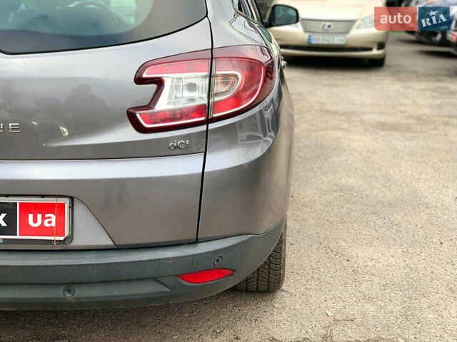 Сірий Рено Меган, об'ємом двигуна 1.5 л та пробігом 252 тис. км за 8790 $, фото 11 на Automoto.ua
