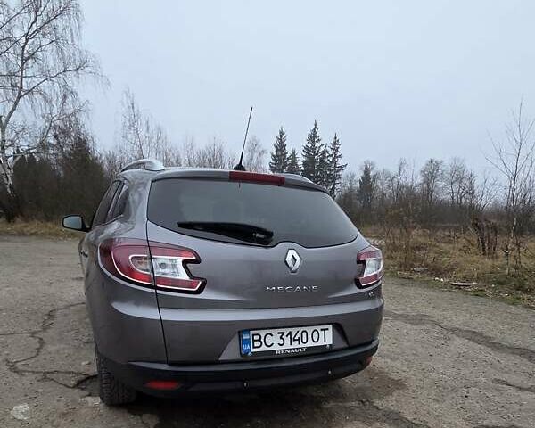 Сірий Рено Меган, об'ємом двигуна 1.46 л та пробігом 221 тис. км за 9000 $, фото 24 на Automoto.ua