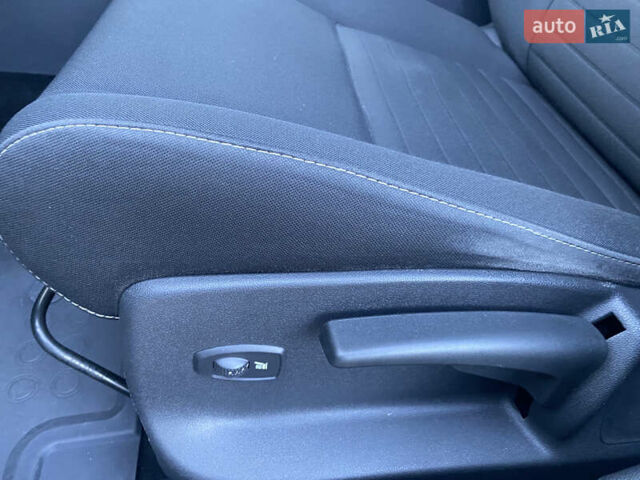 Серый Рено Меган, объемом двигателя 1.5 л и пробегом 232 тыс. км за 7990 $, фото 13 на Automoto.ua