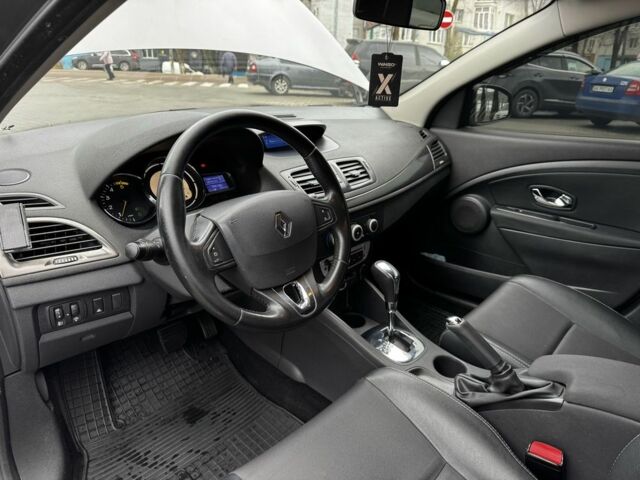 Сірий Рено Меган, об'ємом двигуна 1.5 л та пробігом 320 тис. км за 7600 $, фото 23 на Automoto.ua