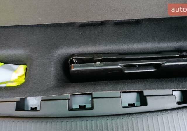 Серый Рено Меган, объемом двигателя 1.6 л и пробегом 188 тыс. км за 9450 $, фото 82 на Automoto.ua