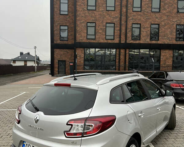 Сірий Рено Меган, об'ємом двигуна 1.6 л та пробігом 186 тис. км за 8399 $, фото 4 на Automoto.ua