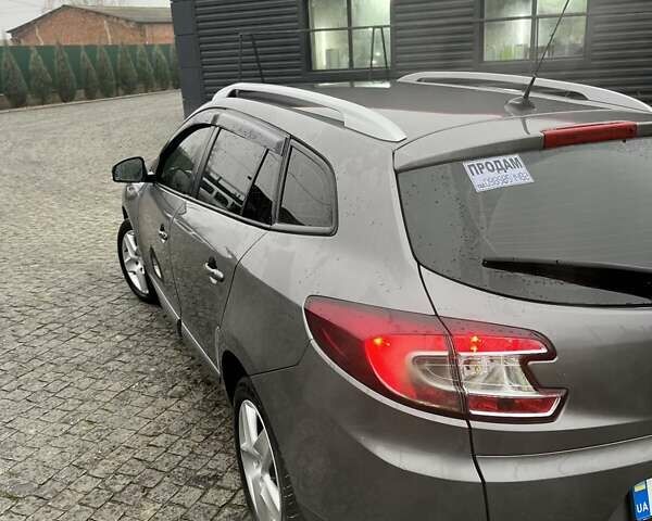Серый Рено Меган, объемом двигателя 1.5 л и пробегом 310 тыс. км за 8700 $, фото 30 на Automoto.ua