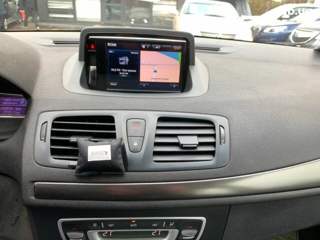 Сірий Рено Меган, об'ємом двигуна 1.5 л та пробігом 252 тис. км за 8790 $, фото 31 на Automoto.ua