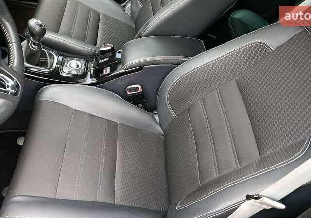 Серый Рено Меган, объемом двигателя 1.6 л и пробегом 188 тыс. км за 9450 $, фото 21 на Automoto.ua