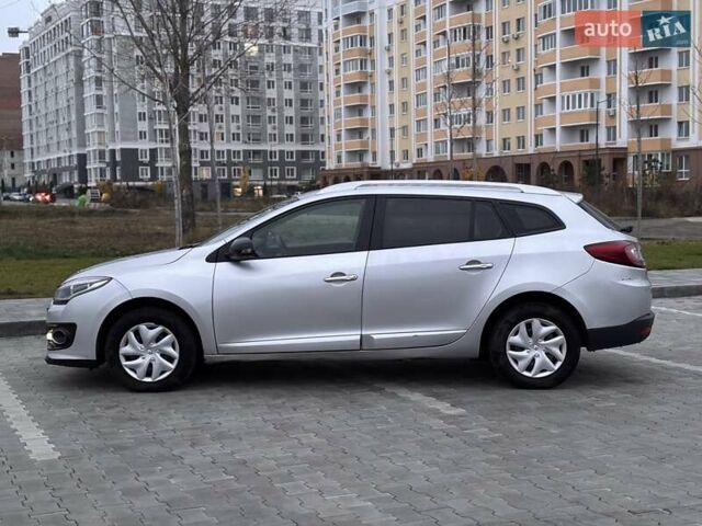 Серый Рено Меган, объемом двигателя 1.5 л и пробегом 328 тыс. км за 7300 $, фото 4 на Automoto.ua