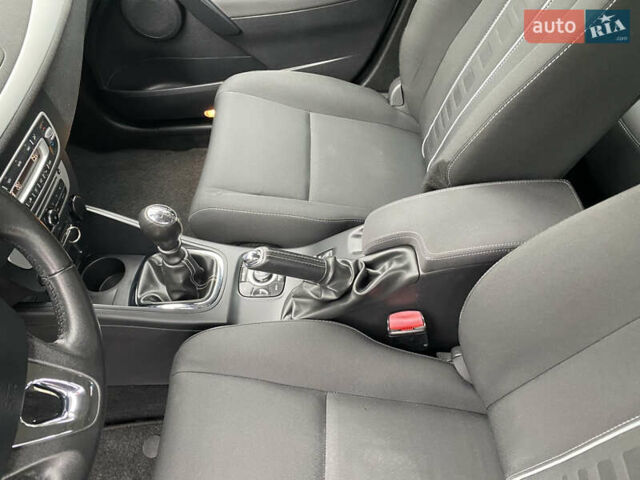 Сірий Рено Меган, об'ємом двигуна 1.5 л та пробігом 258 тис. км за 7200 $, фото 19 на Automoto.ua
