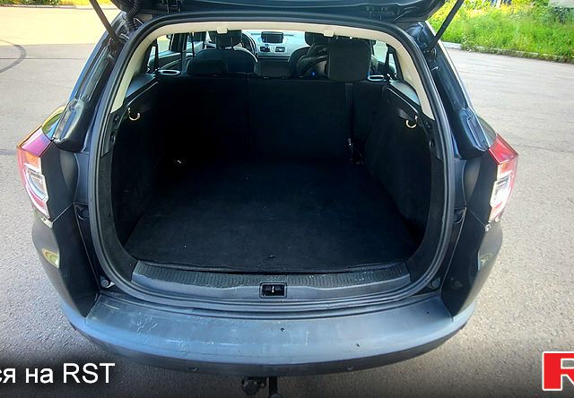 Сірий Рено Меган, об'ємом двигуна 1.5 л та пробігом 255 тис. км за 9650 $, фото 13 на Automoto.ua