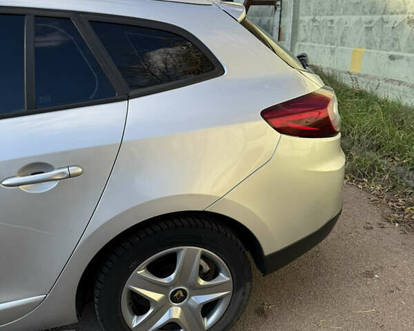 Сірий Рено Меган, об'ємом двигуна 1.5 л та пробігом 260 тис. км за 8150 $, фото 9 на Automoto.ua