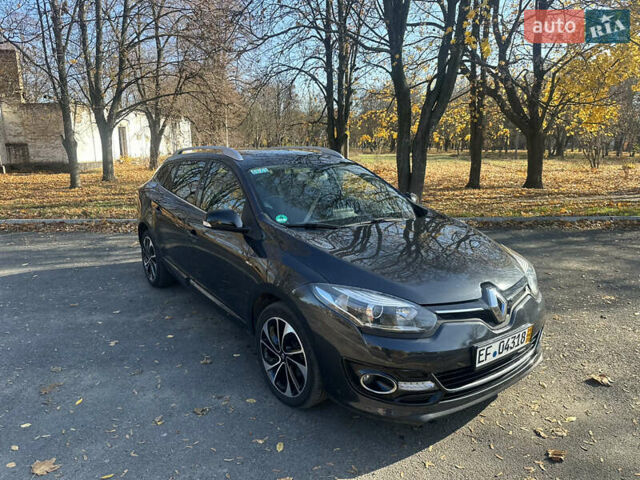 Сірий Рено Меган, об'ємом двигуна 1.6 л та пробігом 275 тис. км за 8000 $, фото 4 на Automoto.ua