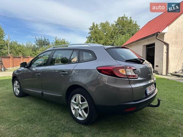 Серый Рено Меган, объемом двигателя 0 л и пробегом 146 тыс. км за 9450 $, фото 10 на Automoto.ua