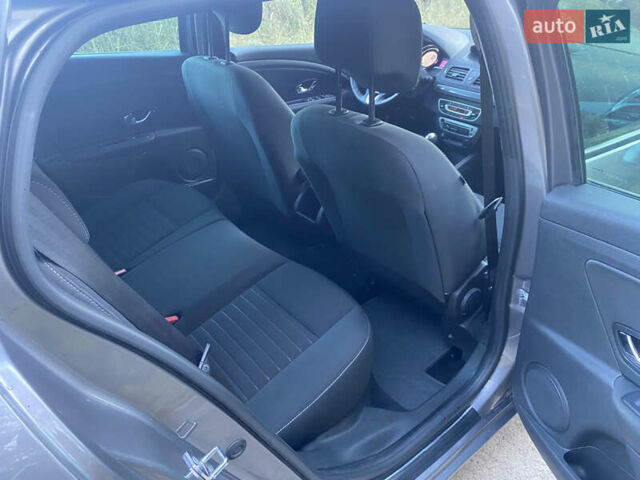Серый Рено Меган, объемом двигателя 1.5 л и пробегом 232 тыс. км за 7990 $, фото 15 на Automoto.ua