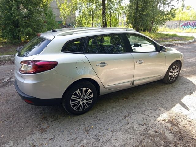 Сірий Рено Меган, об'ємом двигуна 5 л та пробігом 223 тис. км за 8200 $, фото 2 на Automoto.ua