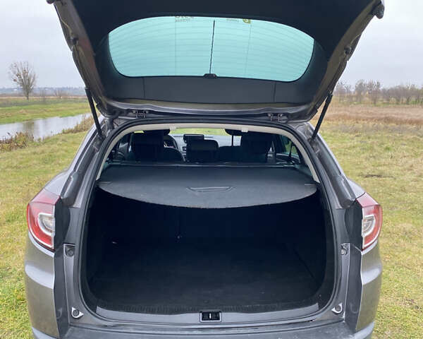 Сірий Рено Меган, об'ємом двигуна 1.5 л та пробігом 208 тис. км за 9800 $, фото 6 на Automoto.ua