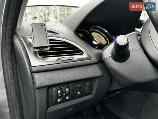 Серый Рено Меган, объемом двигателя 1.5 л и пробегом 320 тыс. км за 7600 $, фото 25 на Automoto.ua