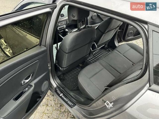 Серый Рено Меган, объемом двигателя 1.5 л и пробегом 310 тыс. км за 8700 $, фото 18 на Automoto.ua