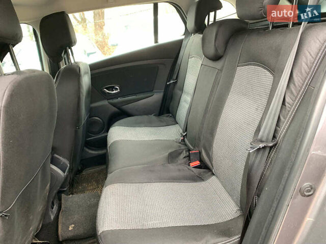 Сірий Рено Меган, об'ємом двигуна 1.5 л та пробігом 252 тис. км за 8790 $, фото 25 на Automoto.ua