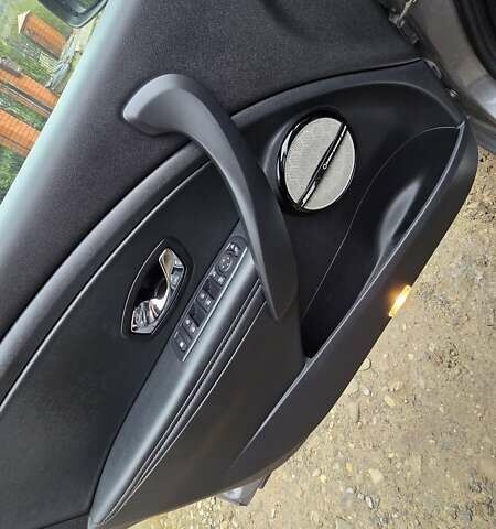 Сірий Рено Меган, об'ємом двигуна 1.46 л та пробігом 221 тис. км за 9000 $, фото 43 на Automoto.ua