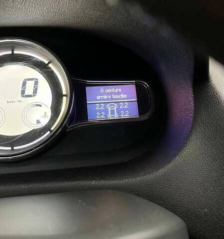 Серый Рено Меган, объемом двигателя 1.46 л и пробегом 298 тыс. км за 8800 $, фото 23 на Automoto.ua