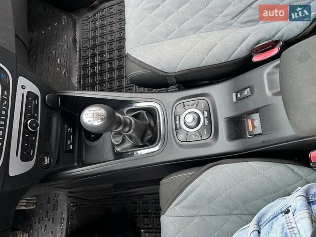 Серый Рено Меган, объемом двигателя 1.5 л и пробегом 310 тыс. км за 8700 $, фото 3 на Automoto.ua