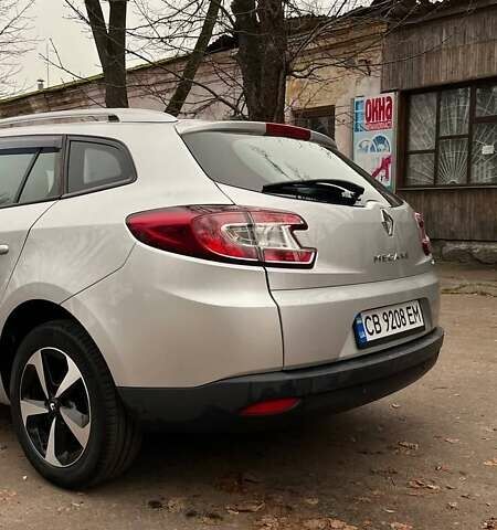 Серый Рено Меган, объемом двигателя 1.46 л и пробегом 298 тыс. км за 8800 $, фото 7 на Automoto.ua