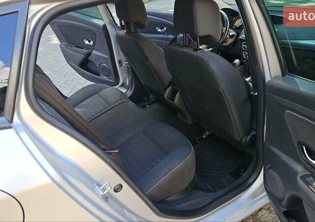 Серый Рено Меган, объемом двигателя 1.5 л и пробегом 244 тыс. км за 7999 $, фото 32 на Automoto.ua