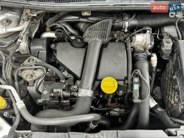 Серый Рено Меган, объемом двигателя 1.5 л и пробегом 311 тыс. км за 7500 $, фото 14 на Automoto.ua