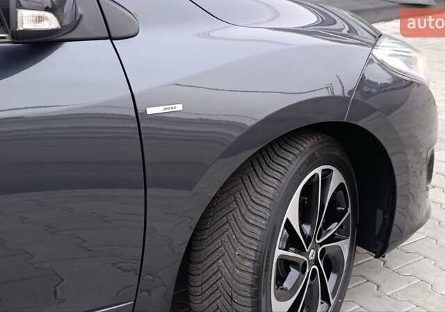 Серый Рено Меган, объемом двигателя 1.6 л и пробегом 188 тыс. км за 9450 $, фото 52 на Automoto.ua