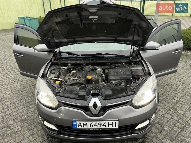 Серый Рено Меган, объемом двигателя 1.5 л и пробегом 310 тыс. км за 8700 $, фото 2 на Automoto.ua