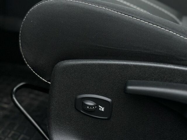 Серый Рено Меган, объемом двигателя 1.5 л и пробегом 265 тыс. км за 8800 $, фото 6 на Automoto.ua