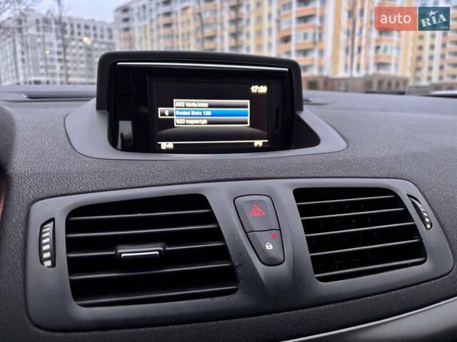 Серый Рено Меган, объемом двигателя 1.5 л и пробегом 328 тыс. км за 7300 $, фото 25 на Automoto.ua