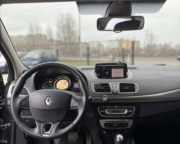 Серый Рено Меган, объемом двигателя 1.46 л и пробегом 343 тыс. км за 7400 $, фото 7 на Automoto.ua