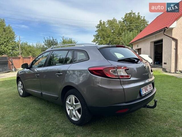 Серый Рено Меган, объемом двигателя 0 л и пробегом 146 тыс. км за 9450 $, фото 18 на Automoto.ua