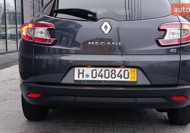 Серый Рено Меган, объемом двигателя 1.6 л и пробегом 188 тыс. км за 9450 $, фото 47 на Automoto.ua