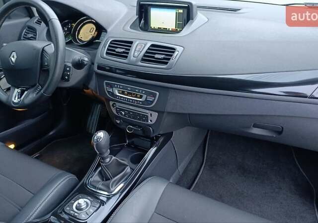 Серый Рено Меган, объемом двигателя 1.6 л и пробегом 188 тыс. км за 9450 $, фото 75 на Automoto.ua