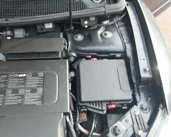 Серый Рено Меган, объемом двигателя 1.46 л и пробегом 233 тыс. км за 9700 $, фото 47 на Automoto.ua