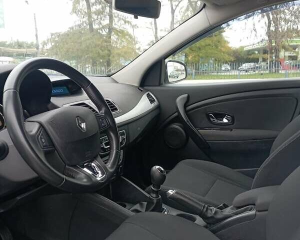 Серый Рено Меган, объемом двигателя 1.5 л и пробегом 262 тыс. км за 6900 $, фото 1 на Automoto.ua